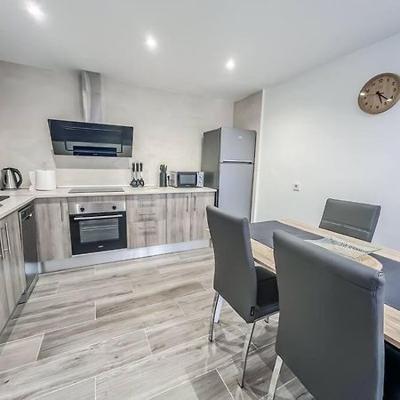 Modern 2 Bed Apartment With Pool In Frigiliana Bagian luar foto